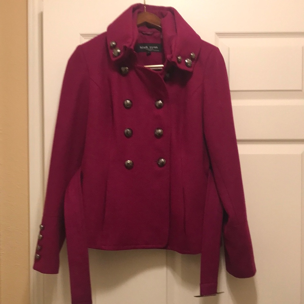 Black rivet size M in like new condition
